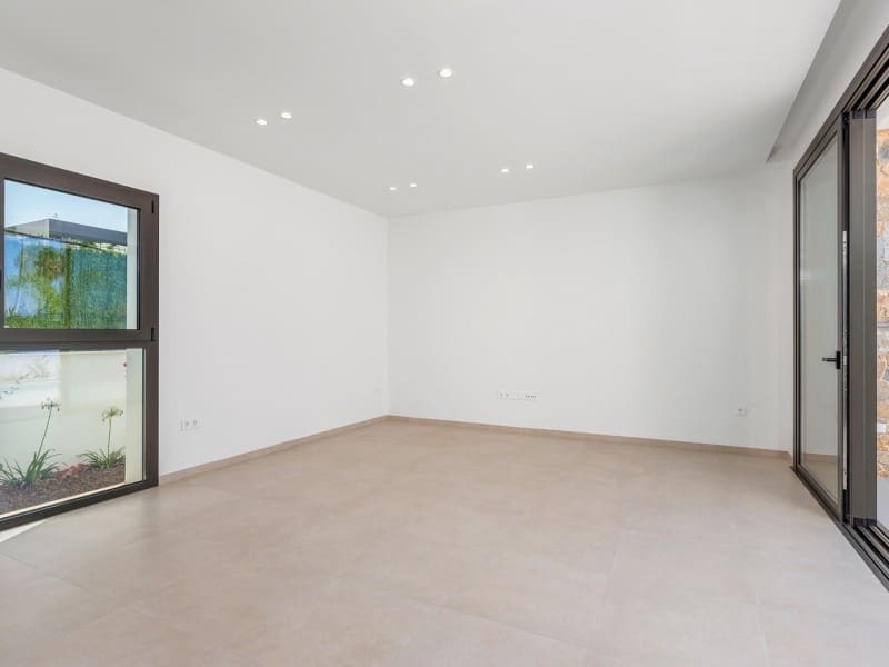 Pareado de 3 habitaciones en Los Alcázares en venta con piscina - 504.300 € (Ref: 9884695)