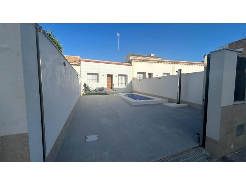3 soveværelse Villa til salg i San Javier med swimmingpool - € 270.000 (Ref: 9888004)