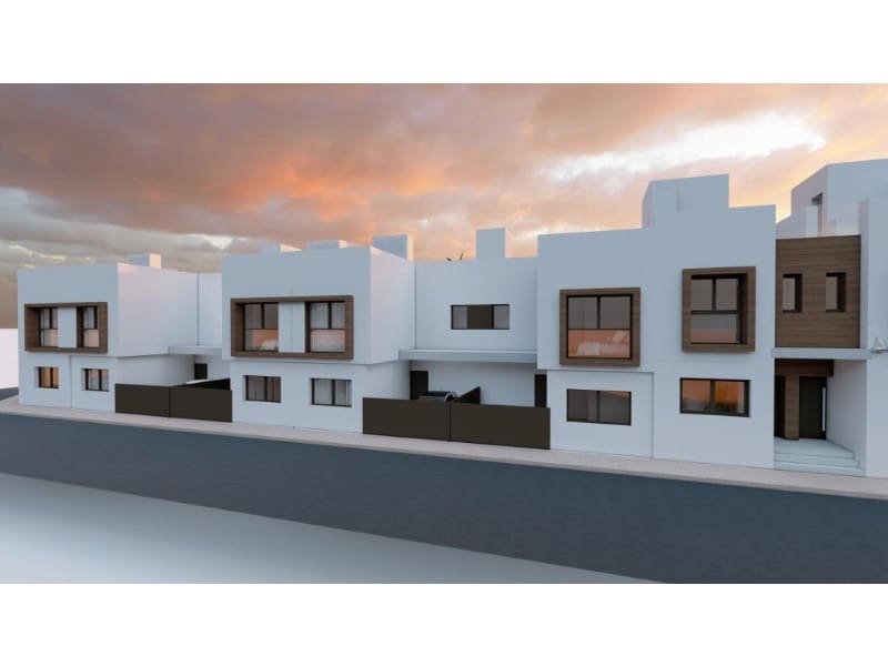 Pareado de 3 habitaciones en San Javier en venta con piscina - 299.900 € (Ref: 9888057)