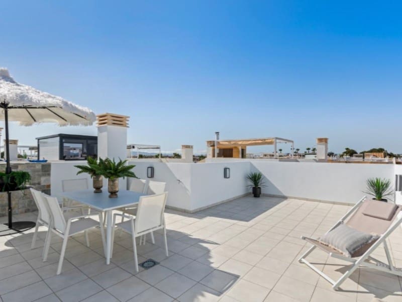 3 Zimmer Villa zu verkaufen in Los Alcazares mit Pool - 479.951 € (Ref: 9890304)