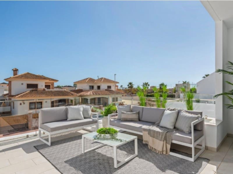 3 Zimmer Villa zu verkaufen in Los Alcazares mit Pool - 479.951 € (Ref: 9890304)