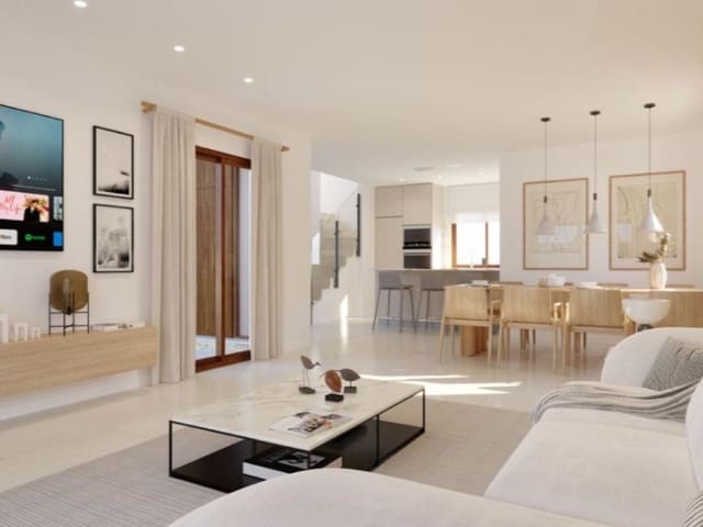 Chalet de 4 habitaciones en Orihuela ciudad, Orihuela en venta con piscina - 649.000 € (Ref: 9890315)