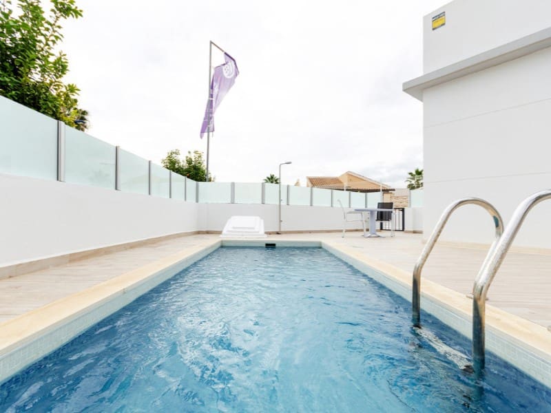 3 quarto Moradia para venda em Torrevieja com piscina - 424 000 € (Ref: 9890318)