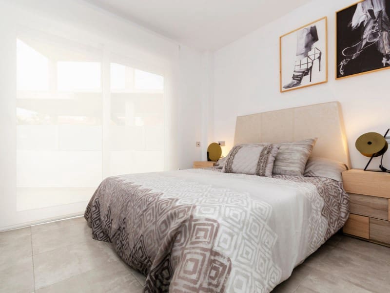 3 quarto Moradia para venda em Torrevieja com piscina - 424 000 € (Ref: 9890318)