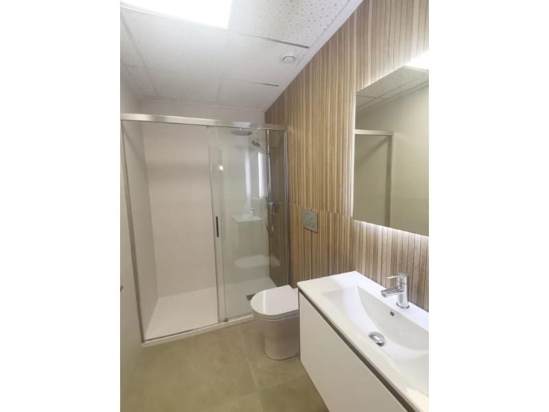 Apartamento de 1 habitación en Torrevieja en venta con piscina - 219.000 € (Ref: 9892254)