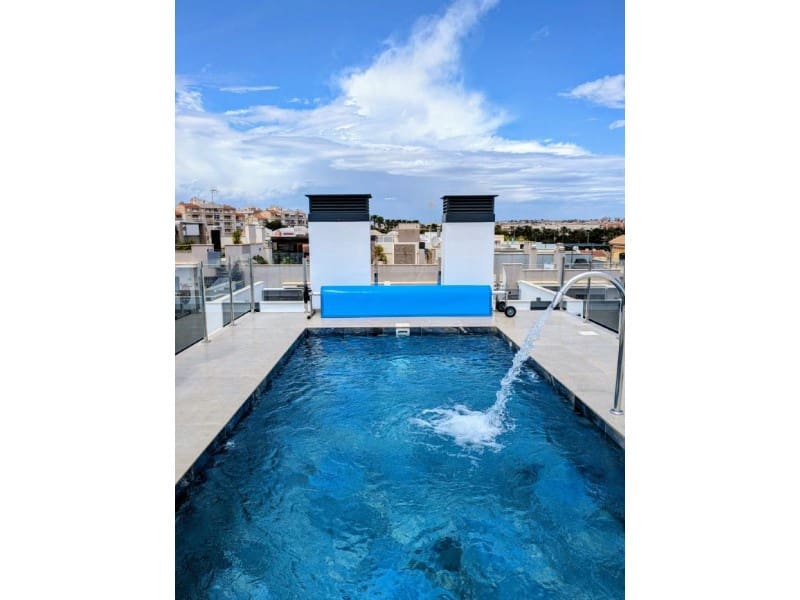 2 soveværelse Lejlighed til salg i Torrevieja med swimmingpool - € 249.000 (Ref: 9894402)