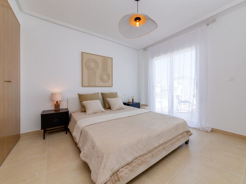 Chalet de 3 habitaciones en San Fulgencio en venta - 275.000 € (Ref: 9894405)