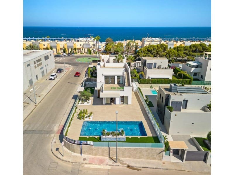 3 bedroom Villa for sale in Orihuela with pool - € 995,000 (Ref: 9894424)