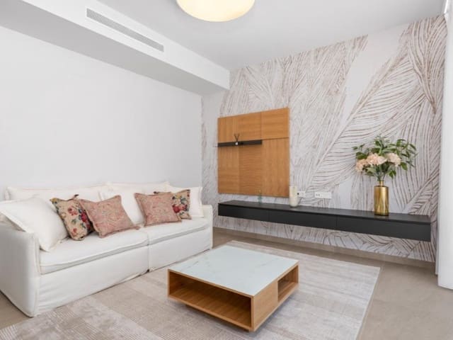 Chalet de 3 habitaciones en Orihuela ciudad, Orihuela en venta con piscina - 995.000 € (Ref: 9894424)