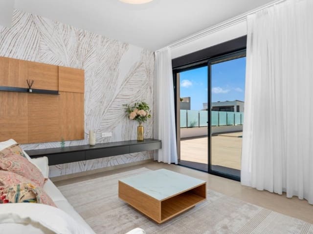 Chalet de 3 habitaciones en Orihuela ciudad, Orihuela en venta con piscina - 995.000 € (Ref: 9894424)