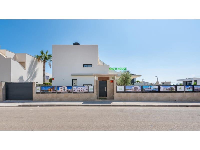 3 bedroom Villa for sale in Orihuela with pool - € 995,000 (Ref: 9894424)