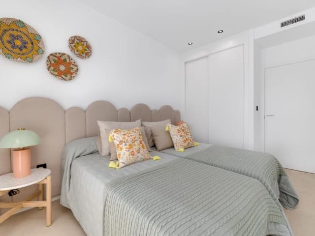 4 bedroom Villa for sale in Las Lomas de Rame - Bahía Bella, Los Alcázares with pool garage - € 695,000 (Ref: 9900625)