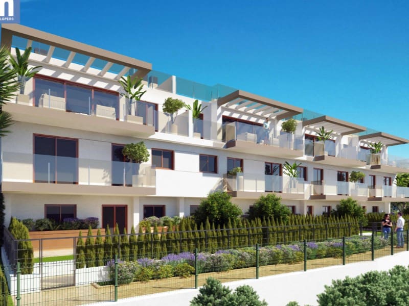 4 soveværelse Semi-Rækkehus til salg i La Nucia med swimmingpool - € 465.000 (Ref: 9904616)