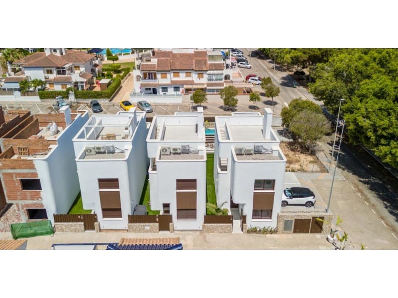 4 sovrum Villa till salu i Pilar de la Horadada med pool - 539 900 € (Ref: 9904618)