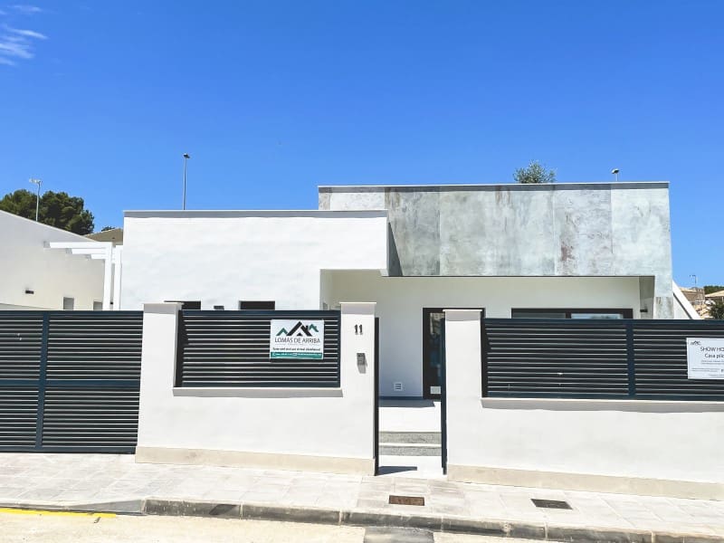 3 bedroom Villa for sale in Pinar de Campoverde with pool - € 422,500 (Ref: 9915717)
