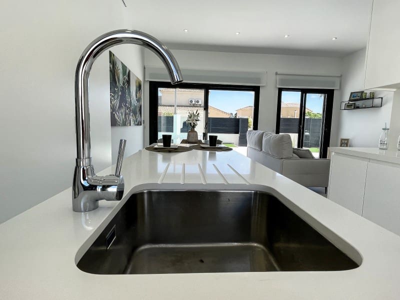 3 bedroom Villa for sale in Pinar de Campoverde with pool - € 422,500 (Ref: 9915717)