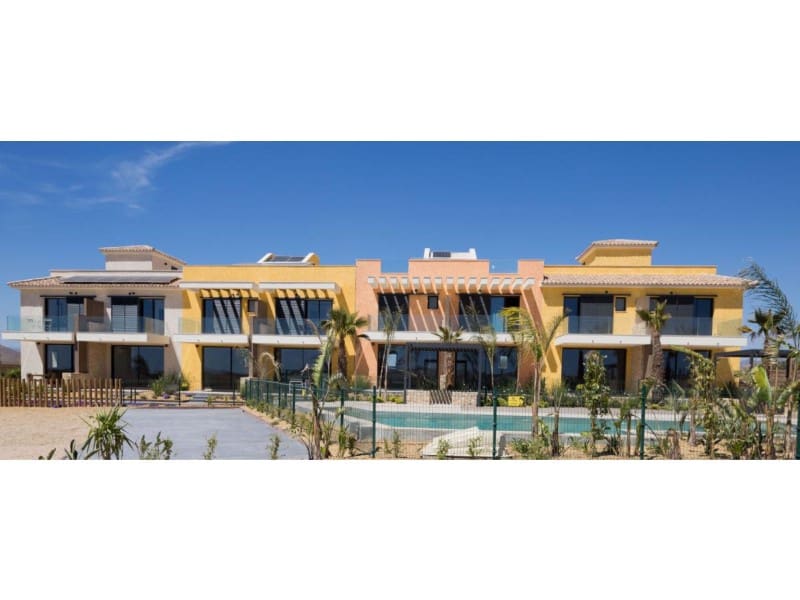 Apartamento de 2 habitaciones en Cuevas del Almanzora en venta con piscina - 290.000 € (Ref: 9916900)