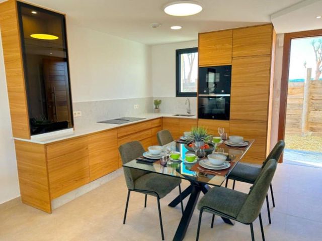 Apartamento de 2 habitaciones en Cuevas del Almanzora en venta con piscina - 290.000 € (Ref: 9916900)