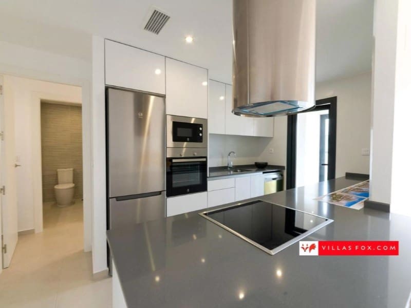 2 quarto Apartamento para venda em San Miguel de Salinas com piscina - 316 000 € (Ref: 9918055)