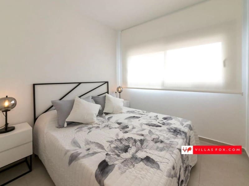 2 quarto Apartamento para venda em San Miguel de Salinas com piscina - 316 000 € (Ref: 9918055)