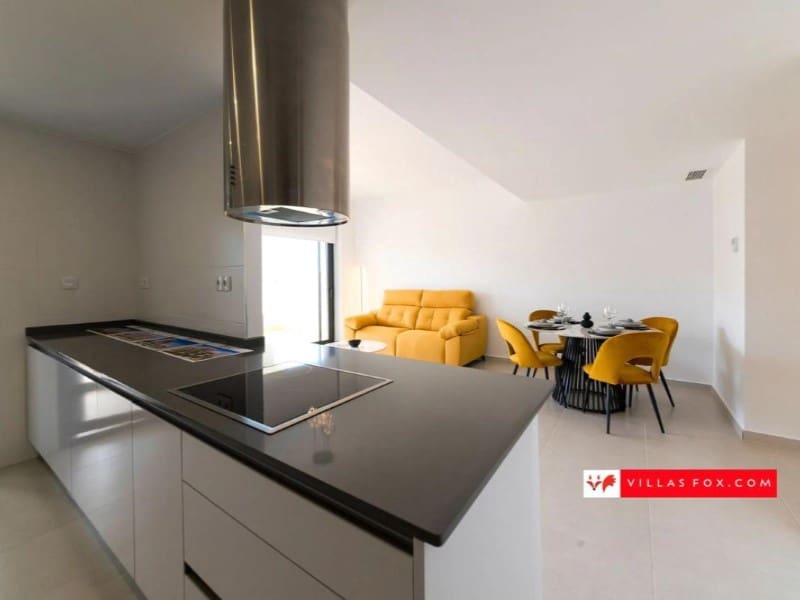 3 quarto Apartamento para venda em San Miguel de Salinas com piscina - 390 000 € (Ref: 9918057)