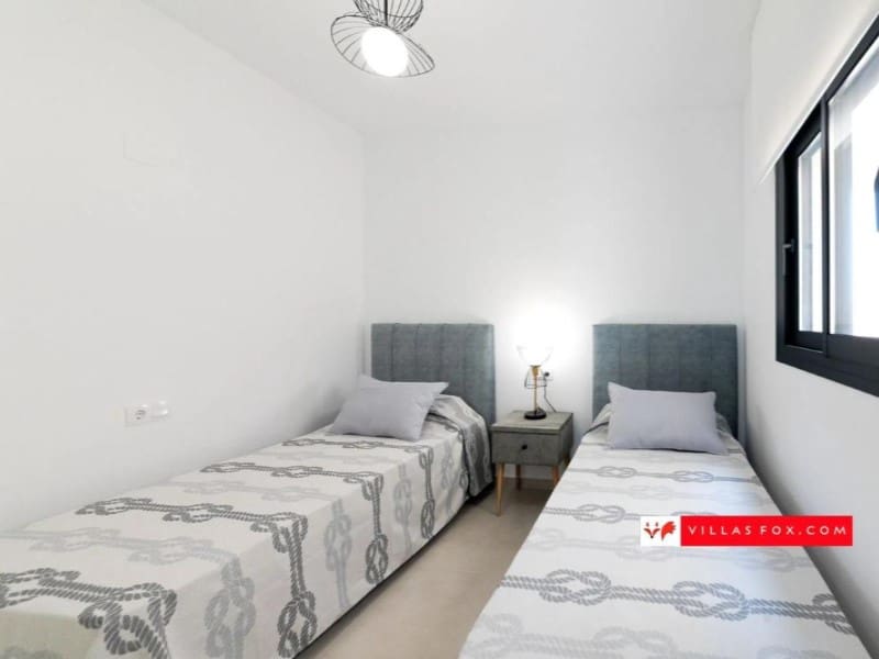 3 quarto Apartamento para venda em San Miguel de Salinas com piscina - 390 000 € (Ref: 9918057)