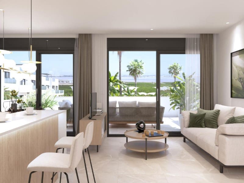 2 soveværelse Bungalow til salg i Torrevieja med swimmingpool - € 299.900 (Ref: 9927294)