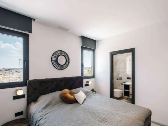 4 bedroom Apartment for sale in Ciudad Quesada, Rojales with pool - € 599,000 (Ref: 9927313)