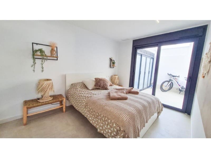 3 sypialnia Willa na sprzedaż w San Pedro del Pinatar z basenem - 445 000 € (Ref: 9927329)