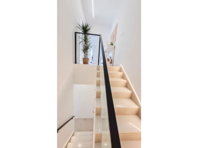 3 sypialnia Willa na sprzedaż w San Pedro del Pinatar ciudad, San Pedro del Pinatar z basenem - 445 000 € (Ref: 9927329)