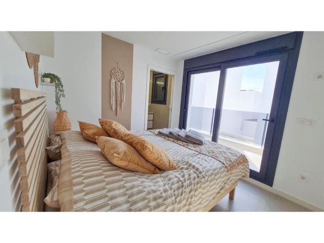 3 sypialnia Willa na sprzedaż w San Pedro del Pinatar ciudad, San Pedro del Pinatar z basenem - 445 000 € (Ref: 9927329)