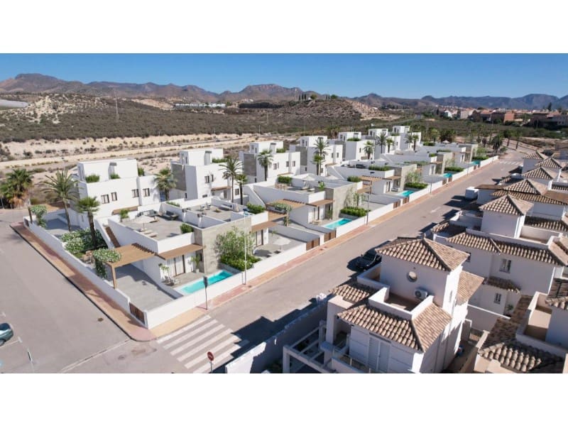 3 soveværelse Semi-Rækkehus til salg i Puerto de Mazarron med swimmingpool garage - € 287.000 (Ref: 9947792)