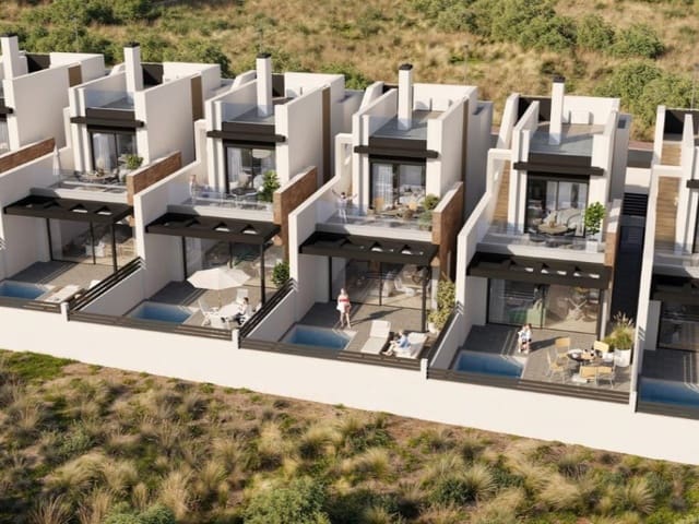 3 quarto Moradia Geminada para venda em Aguas Nuevas, Torrevieja com piscina garagem - 550 000 € (Ref: 9947801)