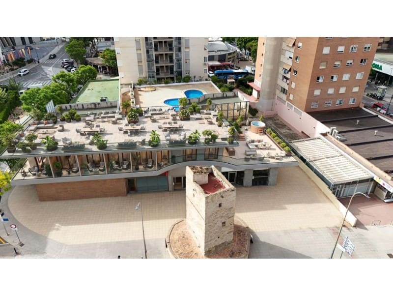 Lägenhet till salu i Benidorm med pool - 184 000 € (Ref: 9947847)
