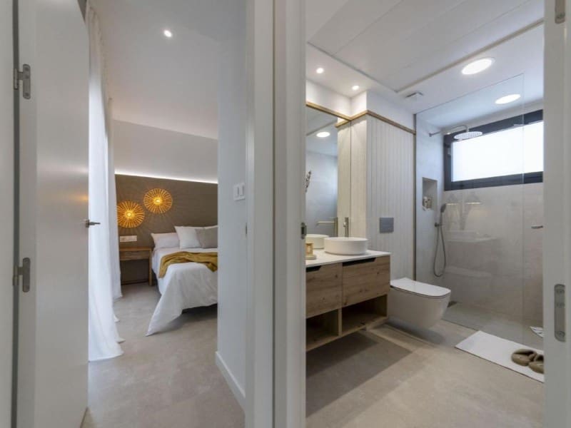 3 quarto Moradia para venda em Banos y Mendigo com piscina - 405 900 € (Ref: 9955919)