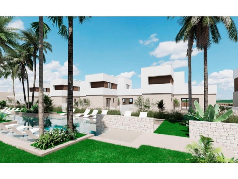 3 chambre Villa/Maison à vendre à Los Alcazares avec piscine - 439 000 € (Ref: 9955932)