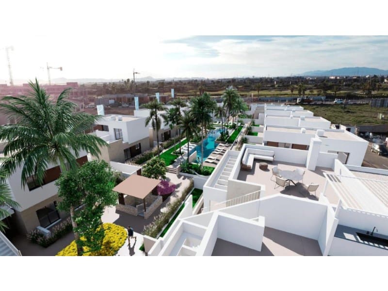 3 chambre Villa/Maison à vendre à Los Alcazares avec piscine - 439 000 € (Ref: 9955932)
