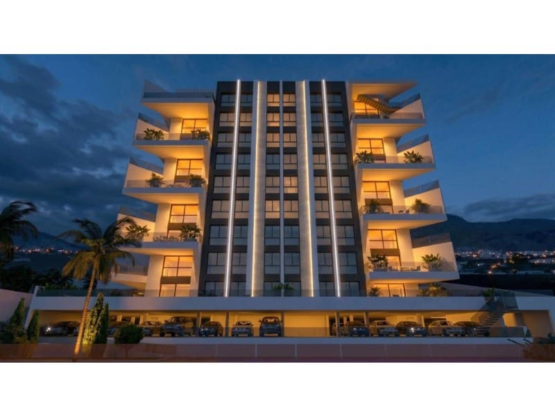 3 makuuhuone Huoneisto myytävänä paikassa La Villajoyosa / Vila Joiosa mukana uima-altaan 
autotalli - 625 000 € (Ref: 9967777)