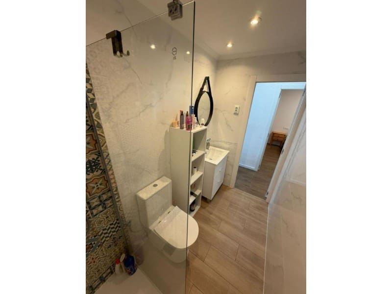2 soveværelse Lejlighed til salg i Torrevieja med swimmingpool - € 179.000 (Ref: 9977264)