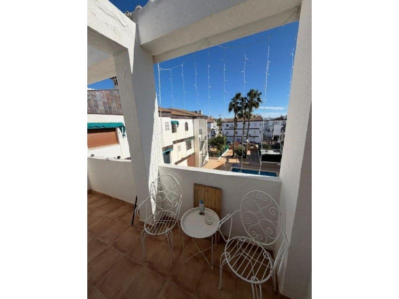 2 soveværelse Lejlighed til salg i Torrevieja med swimmingpool - € 179.000 (Ref: 9977264)
