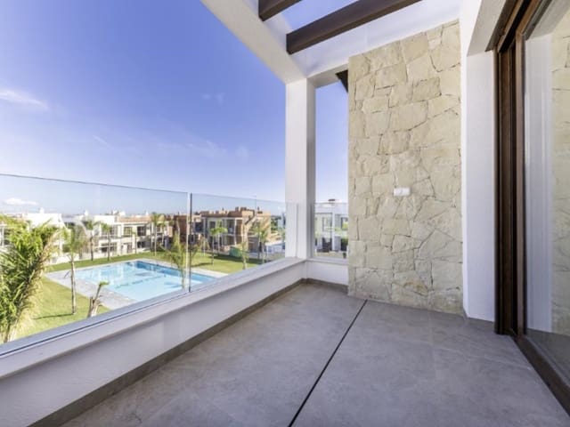 Apartamento de 3 habitaciones en Los Balcones - Los Altos, Torrevieja en venta con piscina - 330.000 € (Ref: 9977265)