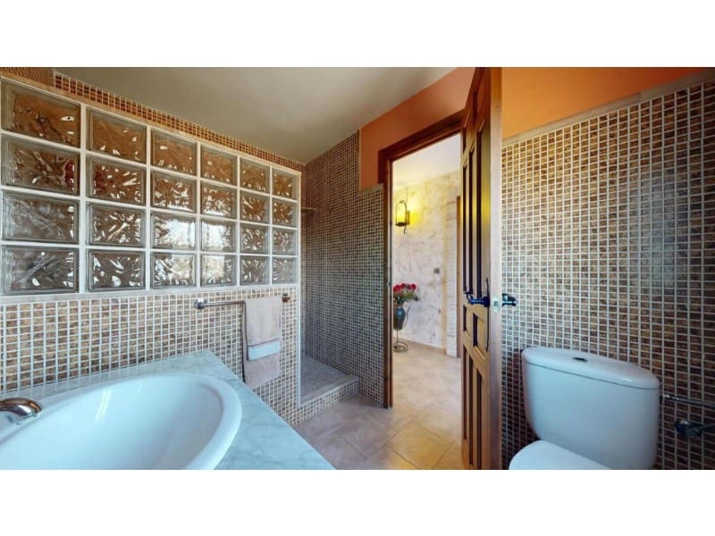 4 bedroom Villa for sale in Orihuela - € 410,000 (Ref: 9977266)