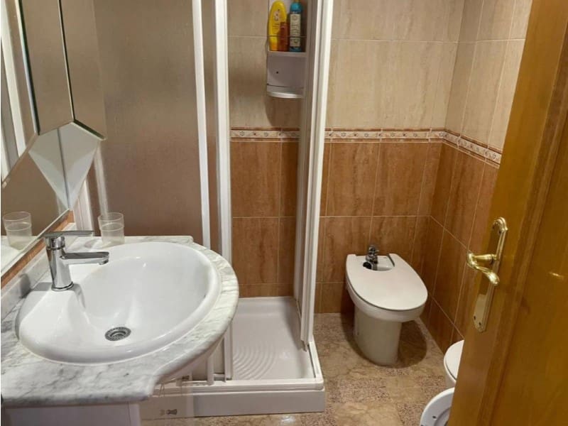 2 soverom Leilighet til salgs i Guardamar del Segura med garasje - € 139 900 (Ref: 9977269)
