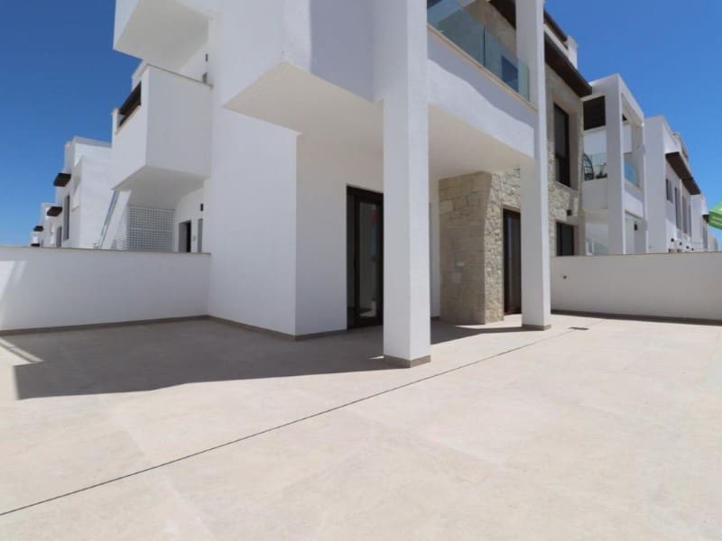3 slaapkamer Appartement te koop in Torrevieja met zwembad - € 310.000 (Ref: 9977270)