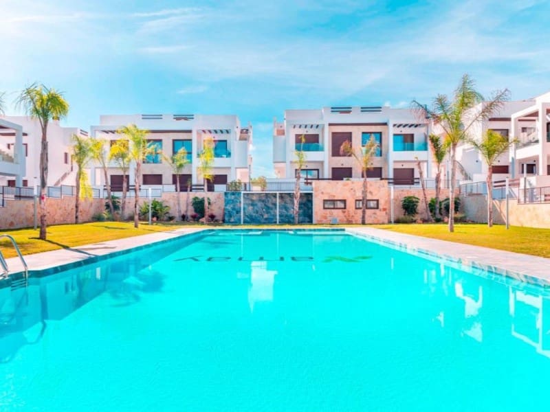 3 slaapkamer Appartement te koop in Torrevieja met zwembad - € 310.000 (Ref: 9977270)