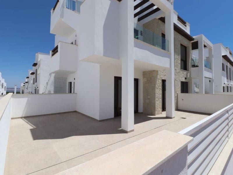 3 slaapkamer Appartement te koop in Torrevieja met zwembad - € 310.000 (Ref: 9977270)