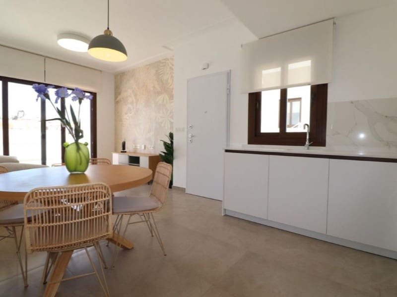 3 slaapkamer Appartement te koop in Torrevieja met zwembad - € 310.000 (Ref: 9977270)