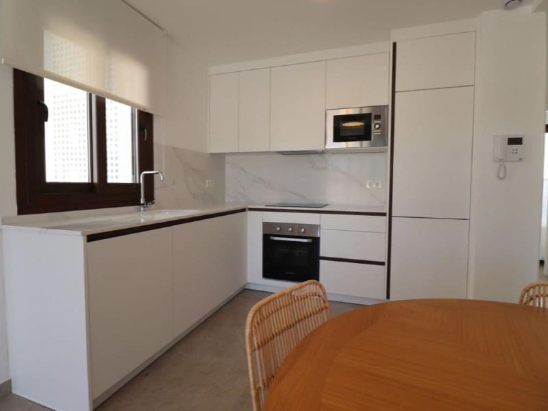 3 slaapkamer Appartement te koop in Torrevieja met zwembad - € 310.000 (Ref: 9977270)