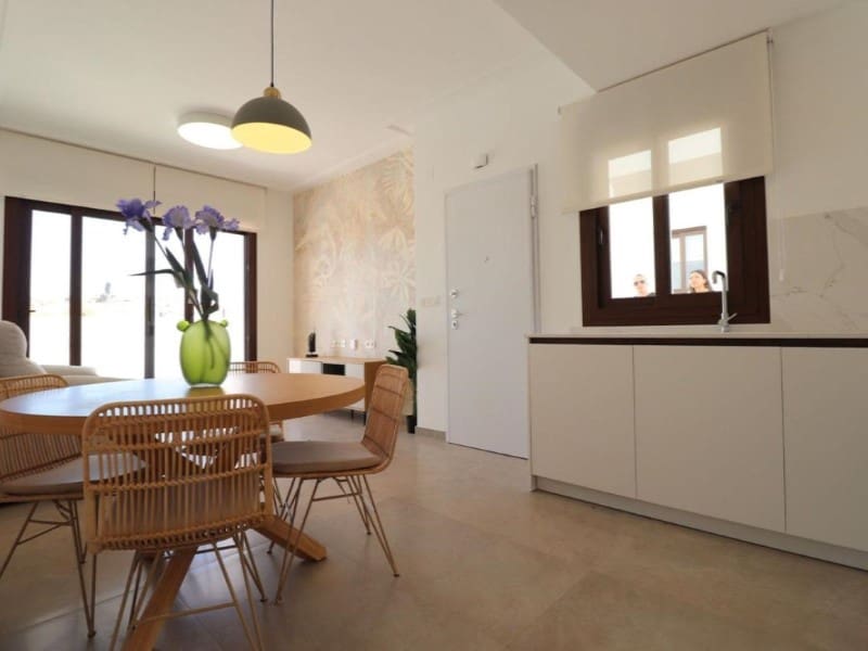 3 slaapkamer Appartement te koop in Torrevieja met zwembad - € 310.000 (Ref: 9977270)