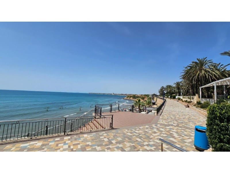 Rakentamaton maa myytävänä paikassa Orihuela Costa - 550 000 € (Ref: 9979780)